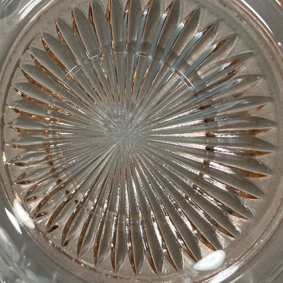 Anthropologie Vibes- Vintage pink Anchor Hocking depression glass dish-lace edge - Picture 4 of 6